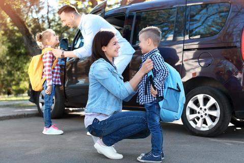 parents dropping off kids for school